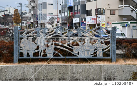 レトロな街並み 110208487