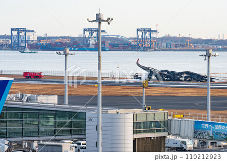 航空機事故 航空機事故 110212923