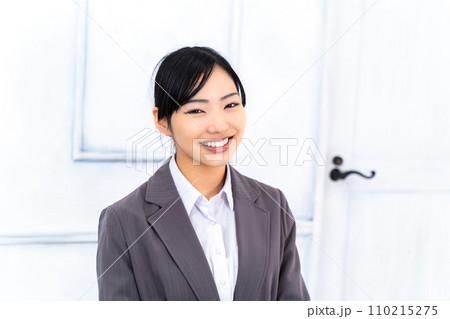 キャリア女性 キャリア女性 110215275