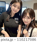 仕事中の姉妹 110217086
