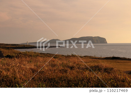 夕陽に包まれた・嵯峨島 夕陽に包まれた・嵯峨島 110217469