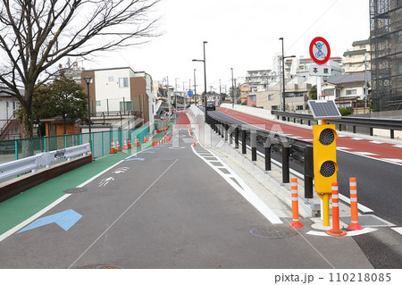 【自転車】専用道路と標識の雑感 【自転車】専用道路と標識の雑感 110218085