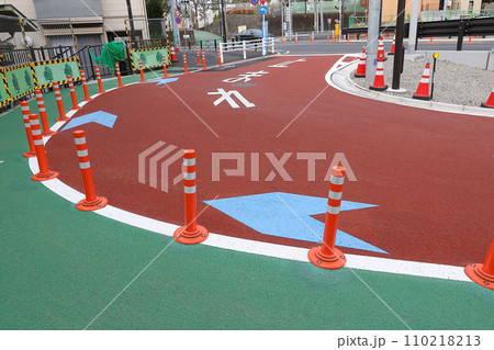【自転車】専用道路と標識の雑感 110218213