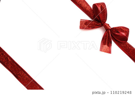 Red gift bow isolated on white background 110219248