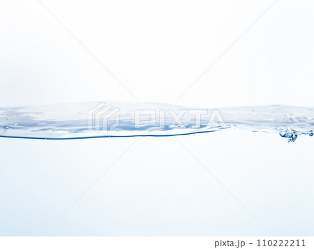 水　流れ　水面　穏やか　 110222211