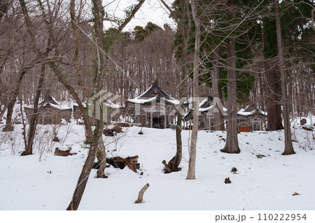 赤神神社五社堂 雪景色 赤神神社五社堂 雪景色 110222954