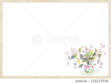 水彩で描いたかわいい赤い野の花がついた鉢植え 110223509