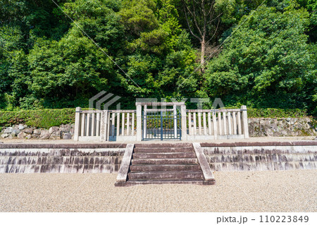 奈良県奈良市 第四十三代元明天皇 奈保山東陵 奈良県奈良市 第四十三代元明天皇 奈保山東陵 110223849