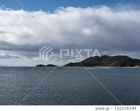 室津漁港から見る播磨灘 室津漁港から見る播磨灘 110226594