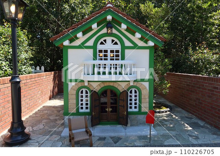 ジブリパーク 猫の事務所 ジブリパーク 猫の事務所 110226705