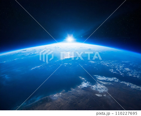 宇宙から見た美しい青く輝く地球 110227695