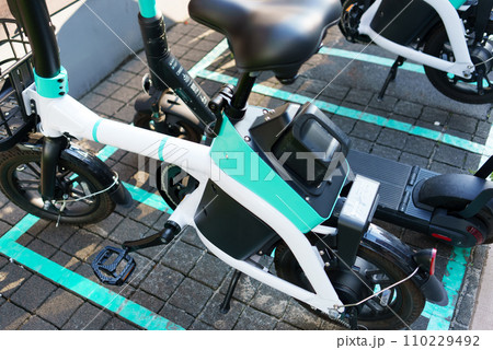 電動キックボード 110229492