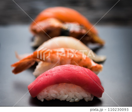 close up of sashimi sushi set 110230093