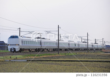 北陸本線　石動ー福岡　JR西日本　683系　T47編成（金沢）　サンダーバード 110231356