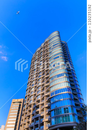 東京 渋谷区千駄ヶ谷の都市風景 パークコート神宮北参道ザタワー 東京 渋谷区千駄ヶ谷の都市風景 パークコート神宮北参道ザタワー 110235192