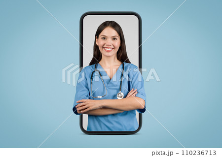 Smiling nurse in virtual screen, healthcare app Smiling nurse in virtual screen, healthcare app 110236713