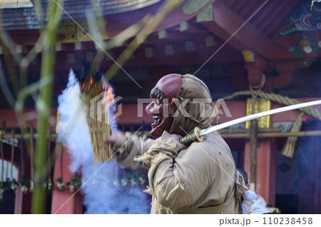 伝統の追儺式 110238458