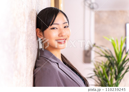 素敵なキャリア女性 素敵なキャリア女性 110239245