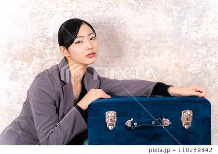 ファッションモデル 110239342