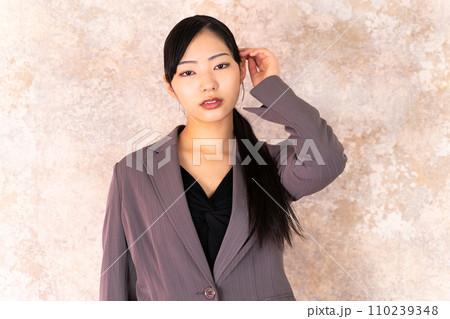 ファッションモデル ファッションモデル 110239348
