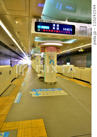 東北沢駅改札口 駅構内 小田急線 110241544