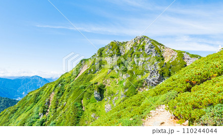 夏の常念岳登山（前常念岳～常念岳） 110244044