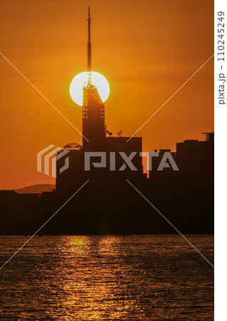 能古島から見た初日の出 能古島から見た初日の出 110245249