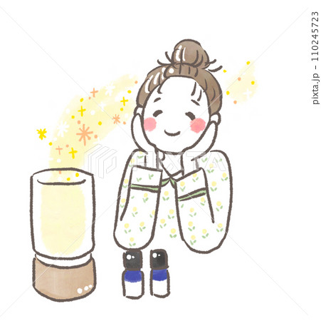 笑顔の女性　アロマの香り 110245723