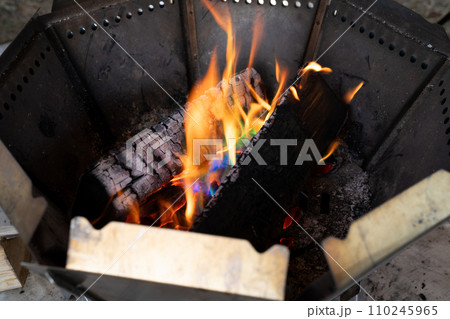 焚火 110245965