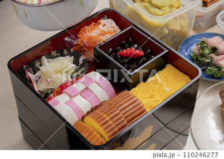 おせち料理 110246277