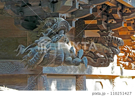 箭弓稲荷神社の本殿の彫刻【埼玉県東松山市】 110251427