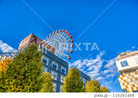 横浜市都筑区の都市風景　センター北駅 110261866