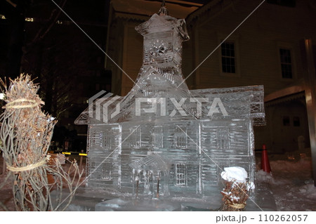 さっぽろ雪まつり 札幌時計台の氷像 さっぽろ雪まつり 札幌時計台の氷像 110262057