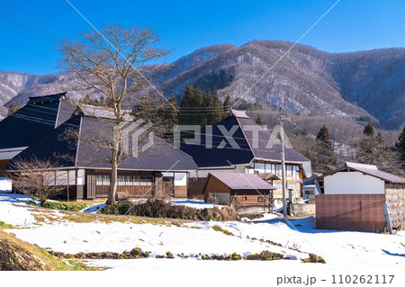 《長野県》冬の青鬼集落・日本の原風景 110262117
