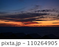 日没後の夕焼け　北海道　日本海沿岸　初山別村みさき台公園　 110264905