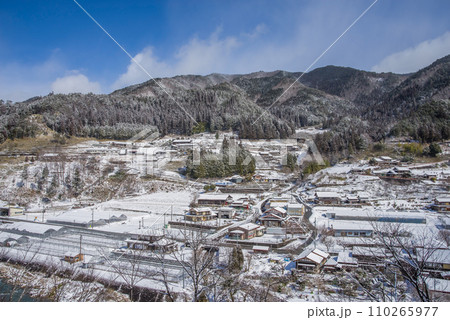 日本で最も美しい村「岐阜県下呂市馬瀬村」冬景色 日本で最も美しい村「岐阜県下呂市馬瀬村」冬景色 110265977