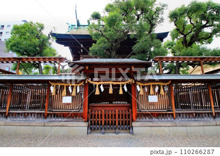 大阪七福神の恵比寿を祀る… 商売繁盛の神様『えべっさん』こと【今宮戎神社】 110266287