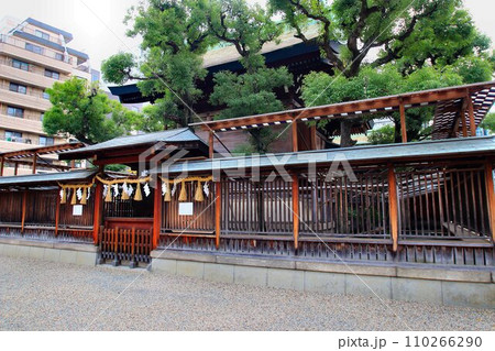 大阪七福神の恵比寿を祀る… 商売繁盛の神様『えべっさん』こと【今宮戎神社】 大阪七福神の恵比寿を祀る… 商売繁盛の神様『えべっさん』こと【今宮戎神社】 110266290