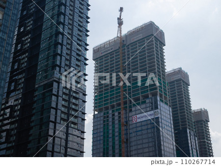 ベトナム ホーチミンの街　新築マンション 110267714