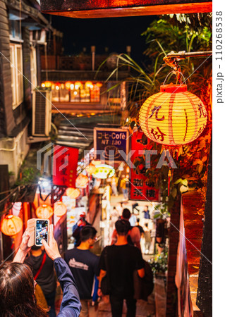 台湾 九份のメインストリート 台湾 九份のメインストリート 110268538