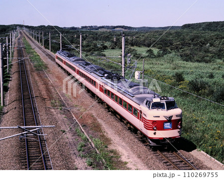 1987年　千歳線を走るスーパーホワイトアロー 110269755