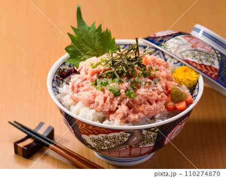ねぎとろ丼 まぐろのたたき丼　 110274870