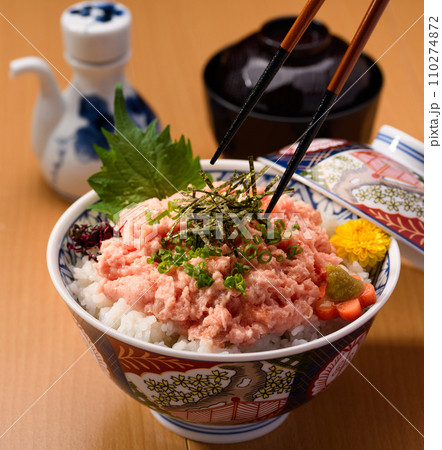 ねぎとろ丼 まぐろのたたき丼　 110274872