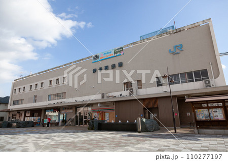 予讃線 伊予西条駅 110277197
