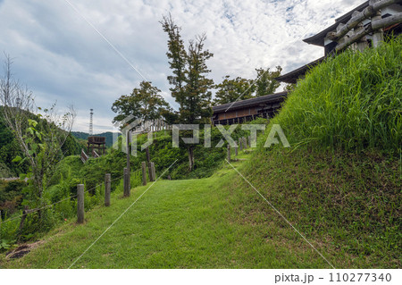 愛知 足助城 本丸の高櫓と長屋 愛知 足助城 本丸の高櫓と長屋 110277340