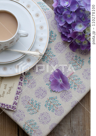 花と紅茶 110278100