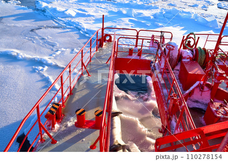 流氷 ガリンコ号 アルキメディアンスクリュー 流氷 ガリンコ号 アルキメディアンスクリュー 110278154