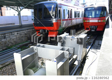 終着駅の車止め　名古屋鉄道 名鉄岐阜駅 110280562