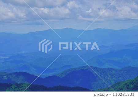 東焼石岳からの和賀岳 110281533