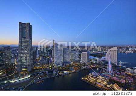 みなとみらい地区の夜景 みなとみらい地区の夜景 110281872
